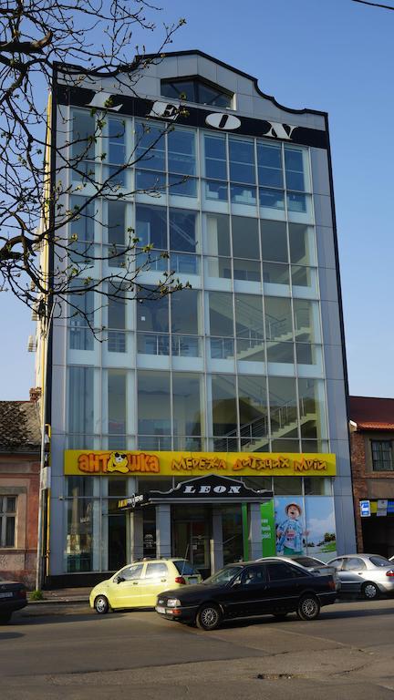 City Hostel Panorama Uzhhorod Exterior foto